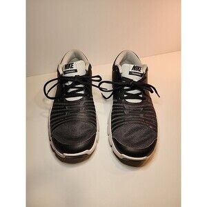 NIKE FLEX SHOW TRAINING Men’s 9.5 Black & White Sneakers Shoes